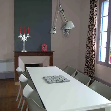 Panzió La Vieille Ecole